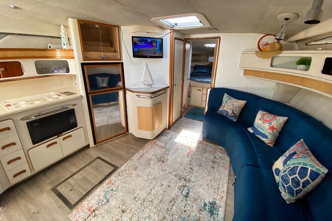 Cancun yachts rental BEATIFUL YACHT 46FT, 15 PAX MAX 25P6 - The six-hour option for a full day on the water