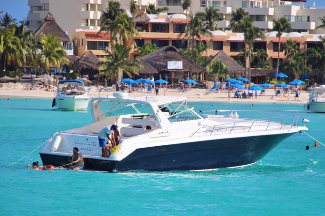Cancun yachts rental BEATIFUL YACHT 46FT, 15 PAX MAX 25P6 - The two-hour Cancun Bay cruise