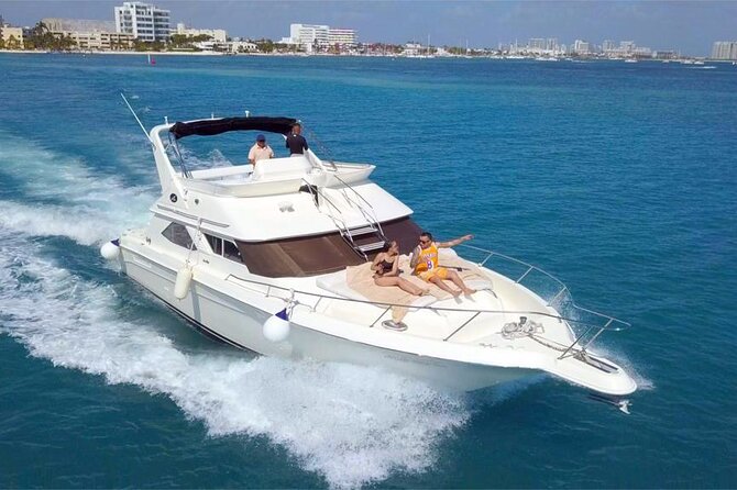 Cancun yachts rental YACHT 46 FT, 15 PAX MAX 25P12 - Choosing two hours or four hours on the Caribbean