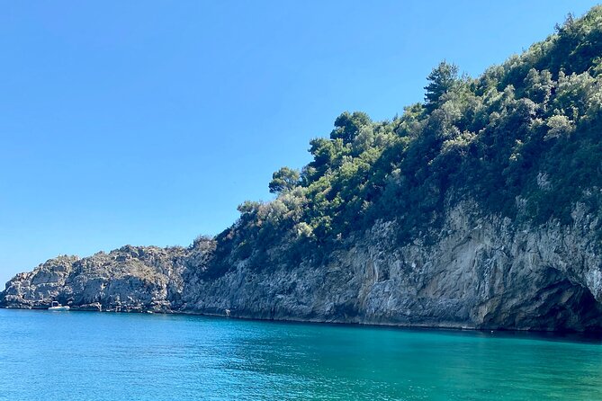 Capri-Positano Private Yacht tour from Sorrento,Positano or Capri - Positano waterfront and three hours ashore