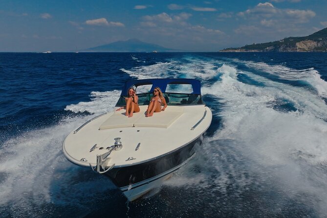 Capri Private luxury Boat Tour - Food, drinks, and the small comforts