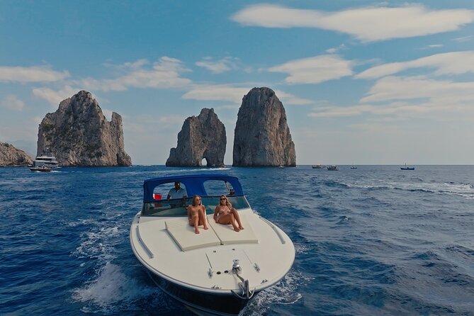 Capri Private luxury Boat Tour - The Natural Arch and Villa Malaparte