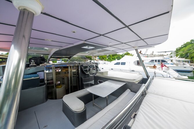 Catalina Yacht Private - The crew adds comfort, but expectations should stay realistic