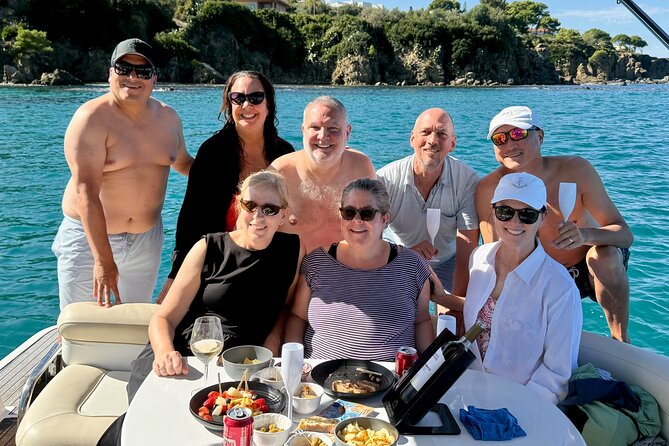 Cefalù: Private Mini Yacht Tour with Aperitif and Snorkeling - Spiaggia Caldura, the rocky opening stop