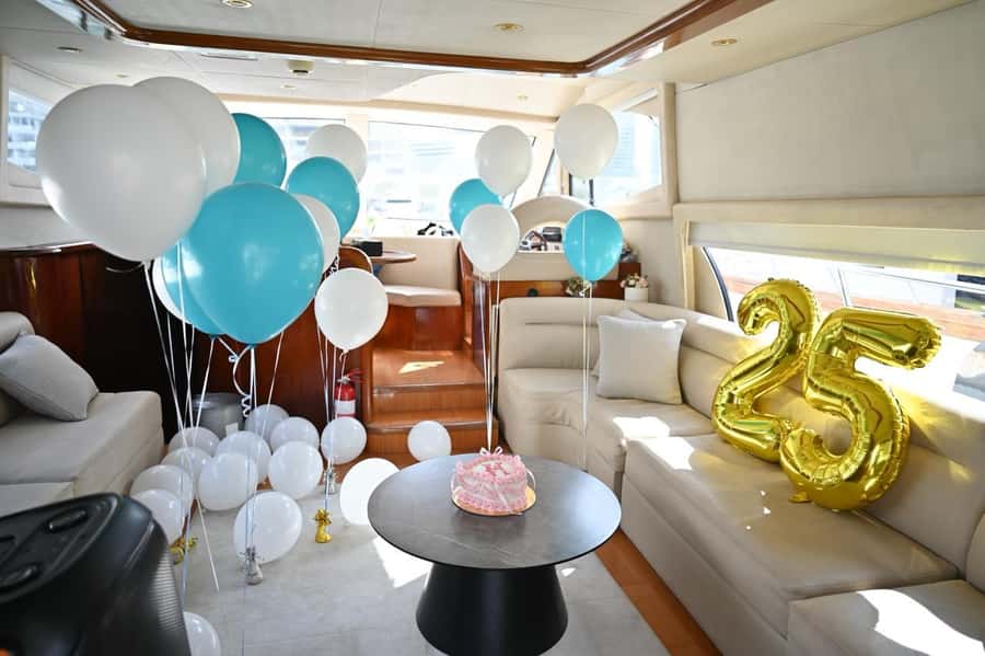 Celebrate Your Birthday in Style on luxury Yacht in Dubai - How the views shape the celebration