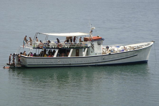 Classic Yacht Experience in Lisbon with portuguese wine - What the two-hour timing feels like
