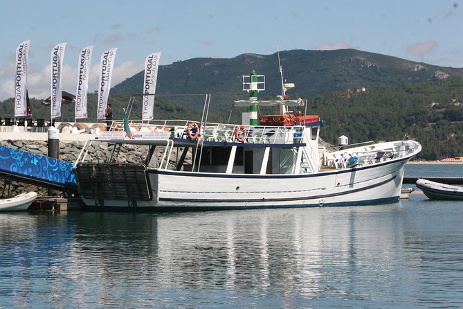 Classic Yacht Experience in Lisbon with portuguese wine - Portuguese wine, seating, and onboard comfort