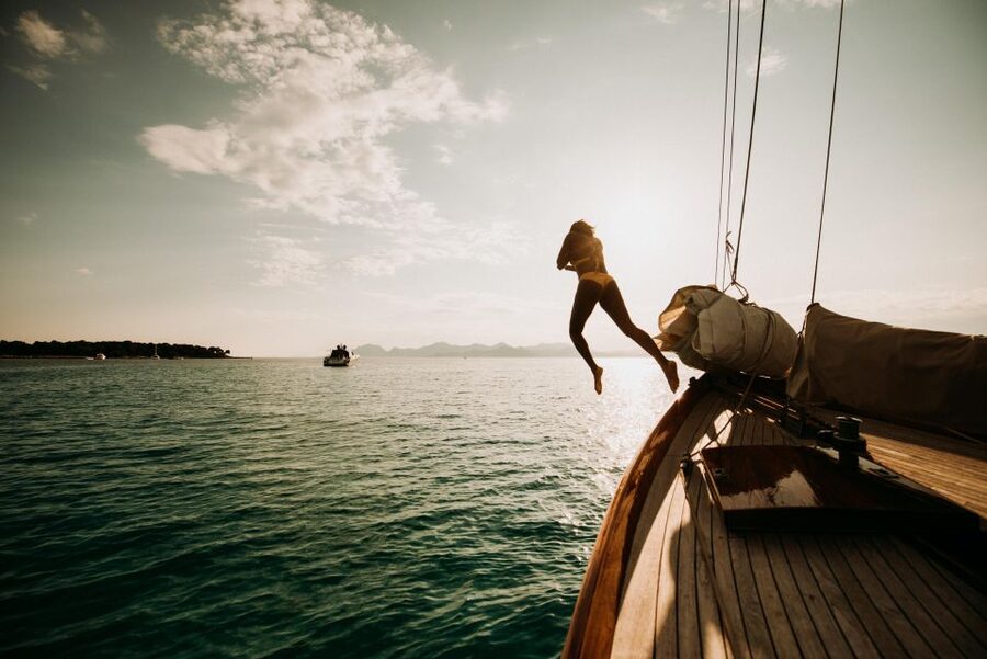 Classic Yacht Sailing in Cannes - What makes this different from a standard Cannes cruise