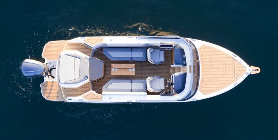 Como: Luxury Boat Tour on Lake Como - What this private Lake Como boat ride feels like
