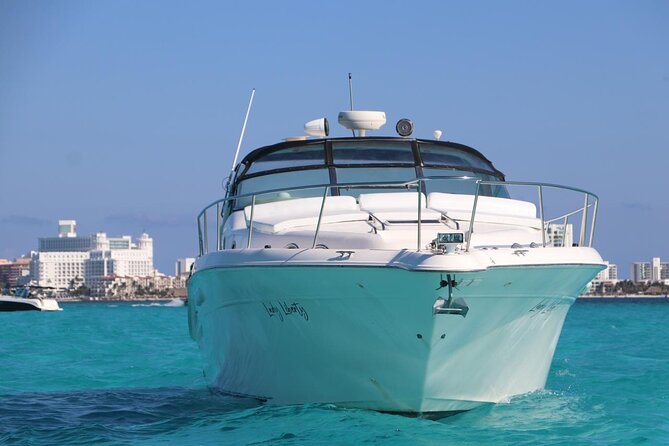 Cruise in Elegance: Luxury Yacht Rental in Cancun - The four and five-hour route to Isla Mujeres