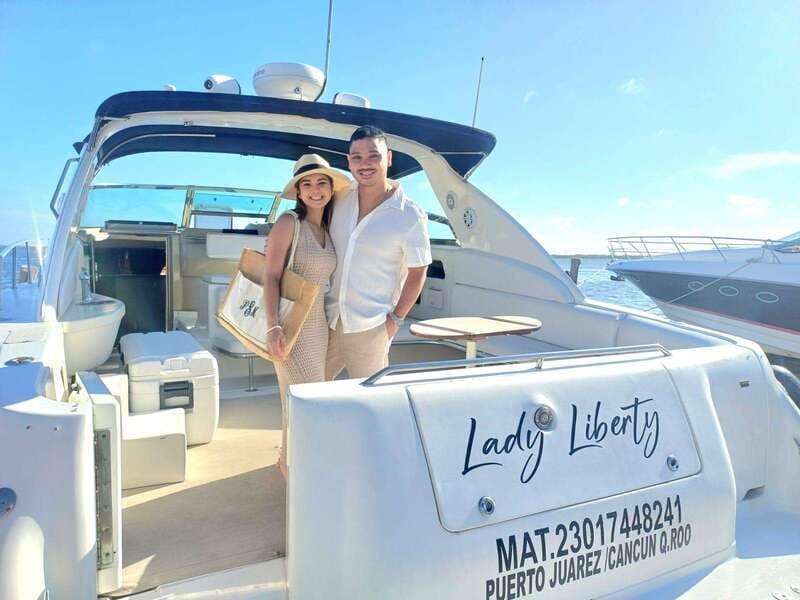 Cruising paradise in a luxury yacht in Cancun - The private yacht setup and crew service