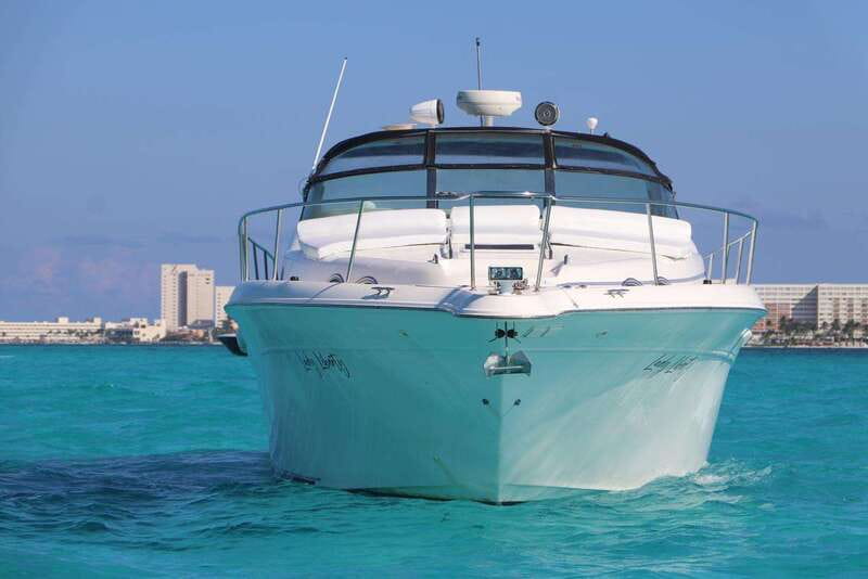 Cruising paradise in a luxury yacht in Cancun - Who will enjoy this cruise most