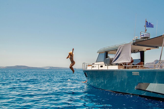 Diamond 36 Private Motor Yacht Caldera Cruise - Who should book the Diamond 36 cruise?