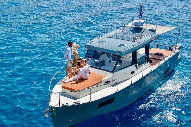 Diamond 36 Private Motor Yacht Caldera Cruise - The volcano and one hour at the hot springs
