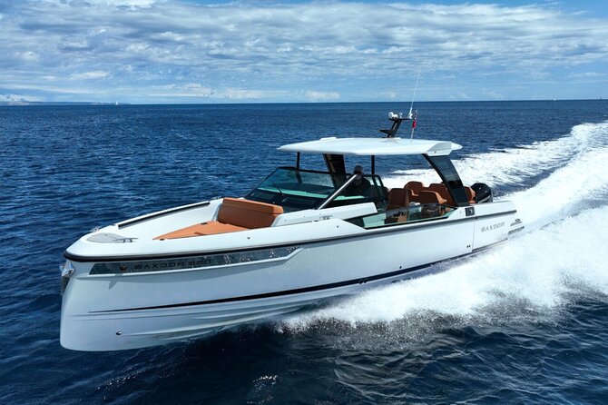 Discover the beauty of the Messinian Inousses Islands on a Yacht - Foinikounda and two quieter beaches