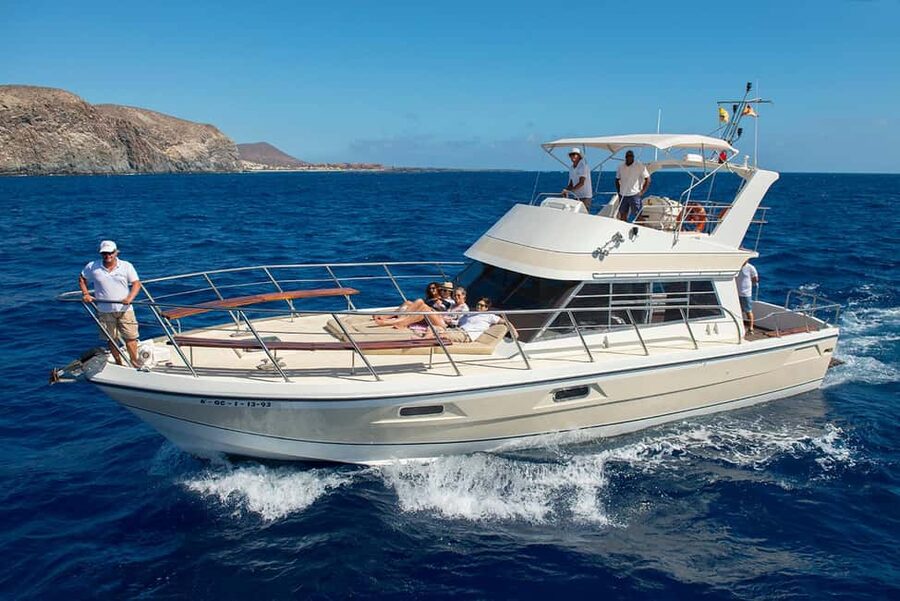 Discover whales in Tenerife: exclusive yacht tour with swim and lunch - Leaving Los Cristianos for the open sea