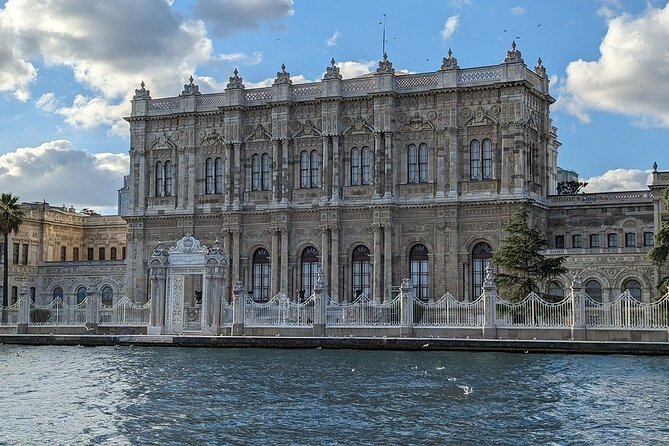 Dolmabahçe Palace and Sunset Tour on Luxury Yacht - What the $78.10 price delivers