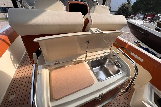 Dreamer tour(1 H) luxury boat aperitif onboard - George Clooney’s Villa Oleandra at Laglio