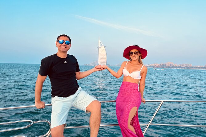 Dubai 2-Hour Mini Yacht Tour at The Palm, Burj Al Arab & Atlantis - Bluewaters Island and Ain Dubai