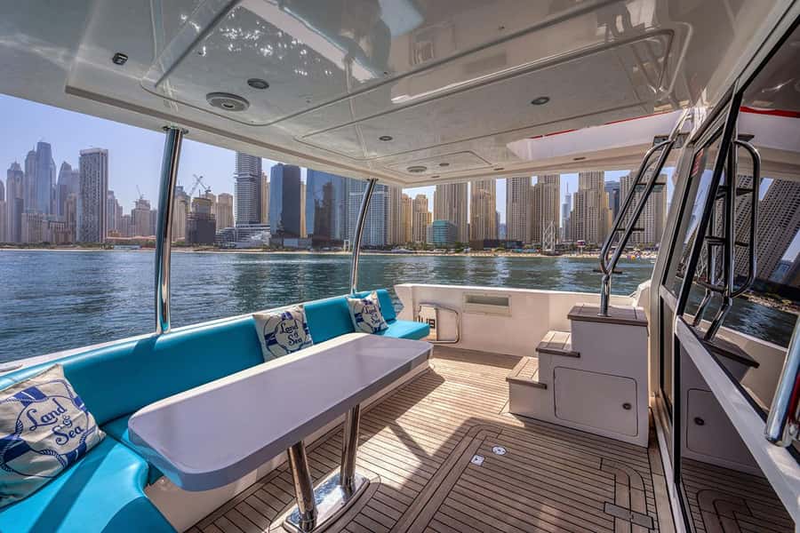 Dubai: 2-Hour Private Yacht Cruise around Burj Al-Arab - Two Hours Along Dubai’s Coast