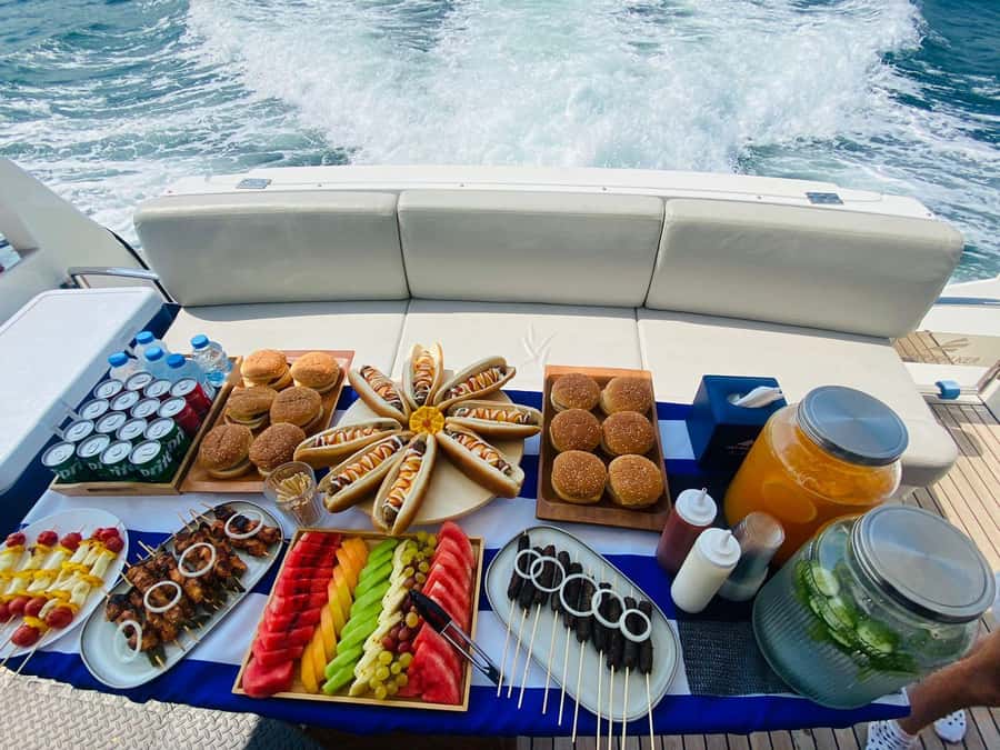 Dubai: 52ft Private Luxury Yacht Experience - Swimming, snorkeling, and time on the flybridge