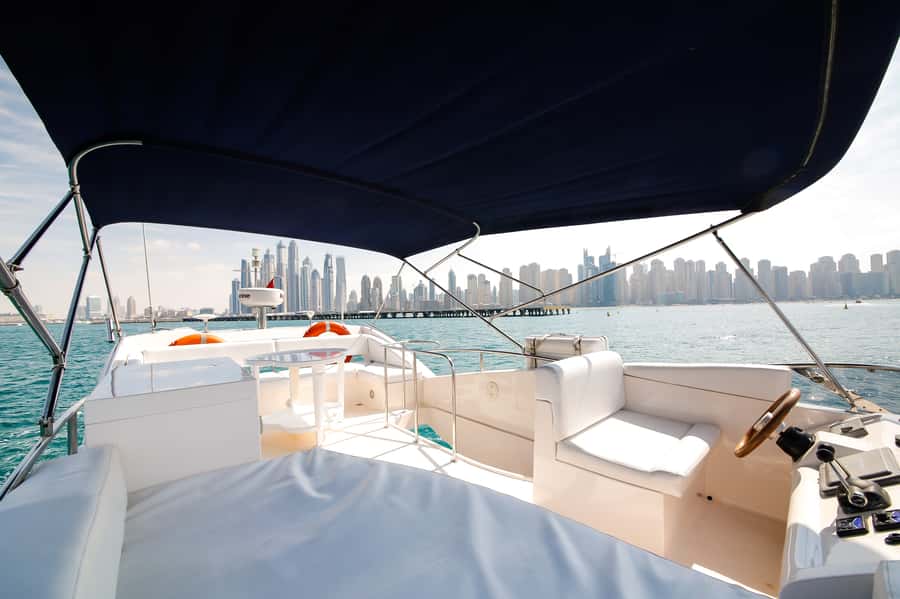 Dubai: Atlantis and Burj Al Arab Cruise on Luxury Yacht - From Dubai Marina into open water