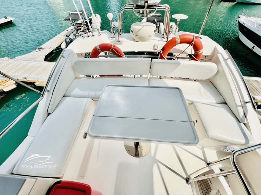 Dubai: Atlantis and Burj Al Arab Cruise on Luxury Yacht - Meeting point, paperwork, and practical planning