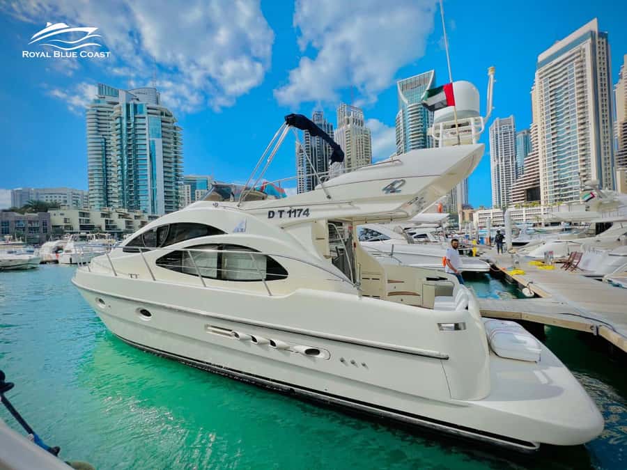 Dubai: Azimut 42 Feet Private Luxury Yacht Cruise - Sunrise, Sunset, and the Best Use of Your Time