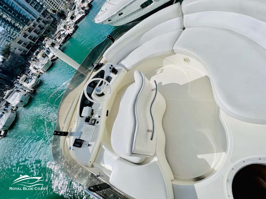 Dubai: Azimut 42 Feet Private Luxury Yacht Cruise - Photos, Birthdays, and Small Celebrations