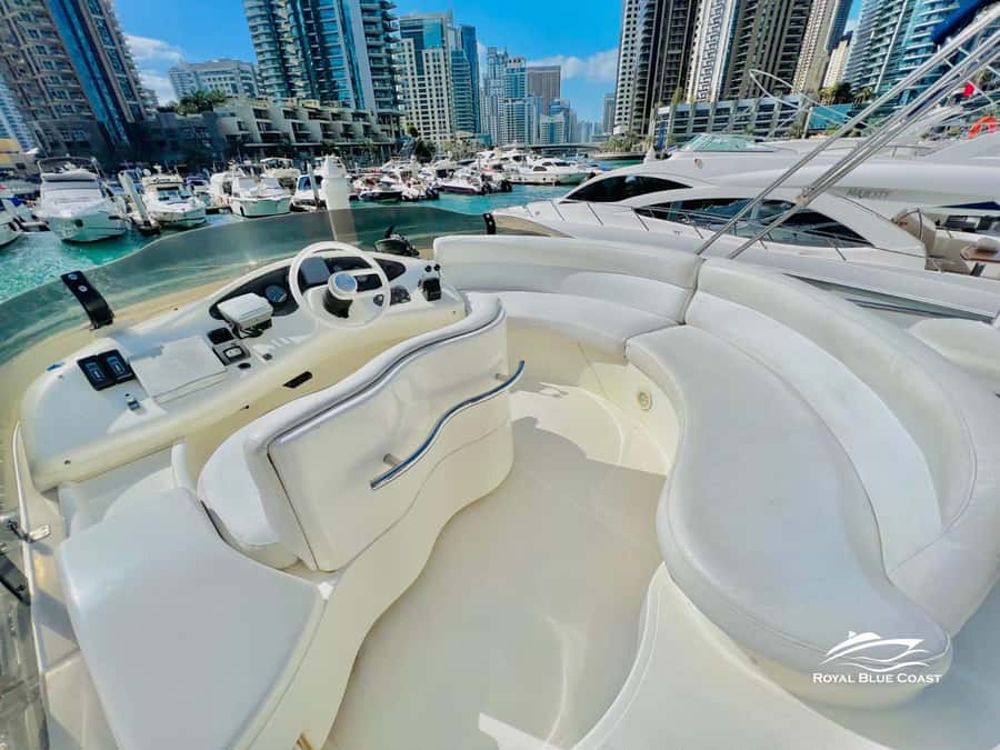 Dubai: Azimut 42 Feet Private Luxury Yacht Cruise - The Three-Hour Route Around Dubai Marina