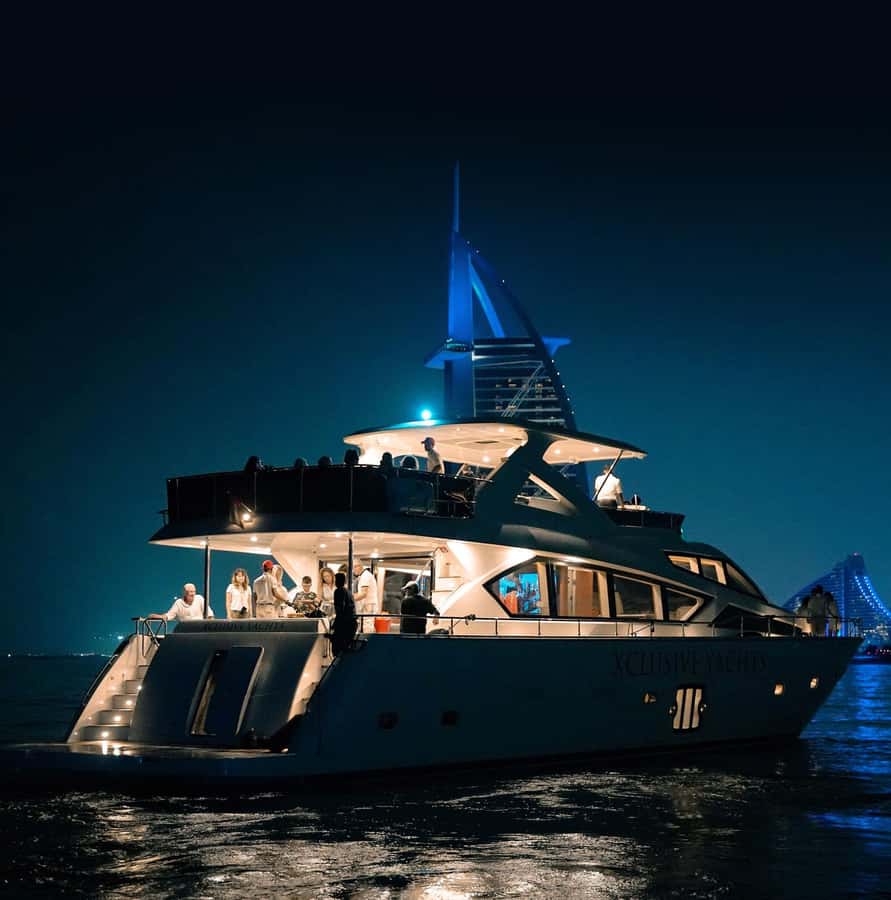 Dubai Harbor: Luxury Yacht Tour with BBQ Options - Choosing the two-hour route to Burj Al Arab
