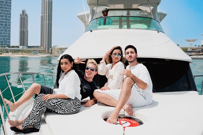 Dubai Harbour Luxury Yacht Tour with BBQ & Drinks - Burj Al Arab and the afternoon photo stop
