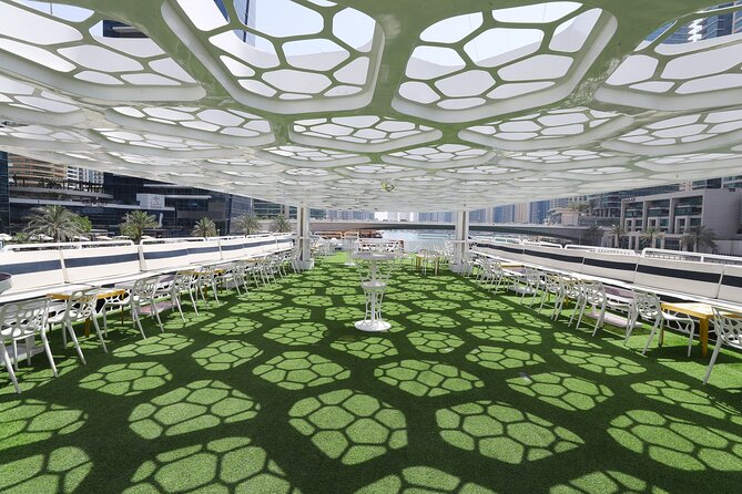 Dubai: Lotus Mega Yacht 3-Hours Dinner Cruise Tour - Music and several entertainment zones