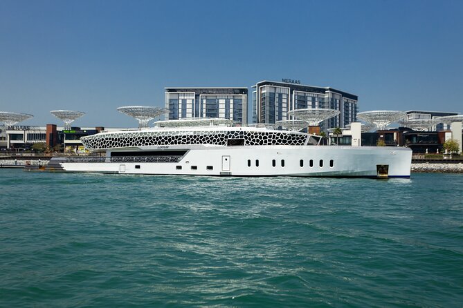 Dubai: Lotus Mega Yacht 3-Hours Dinner Cruise Tour - VIP seating and package details matter