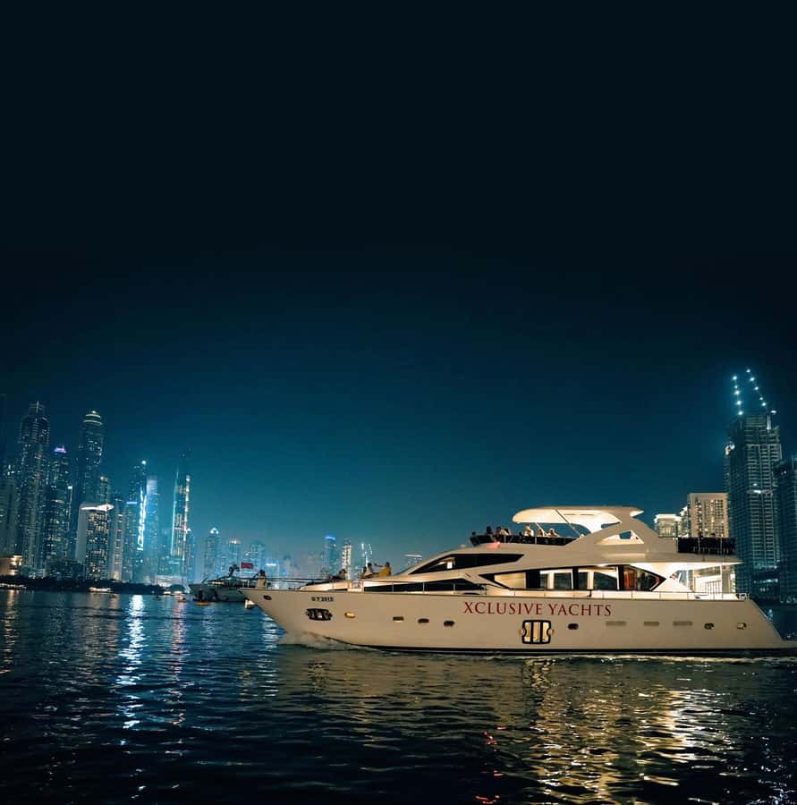 Dubai Marina: Luxury Yacht Tour with Breakfast or BBQ Option - The marina departure and early check-in