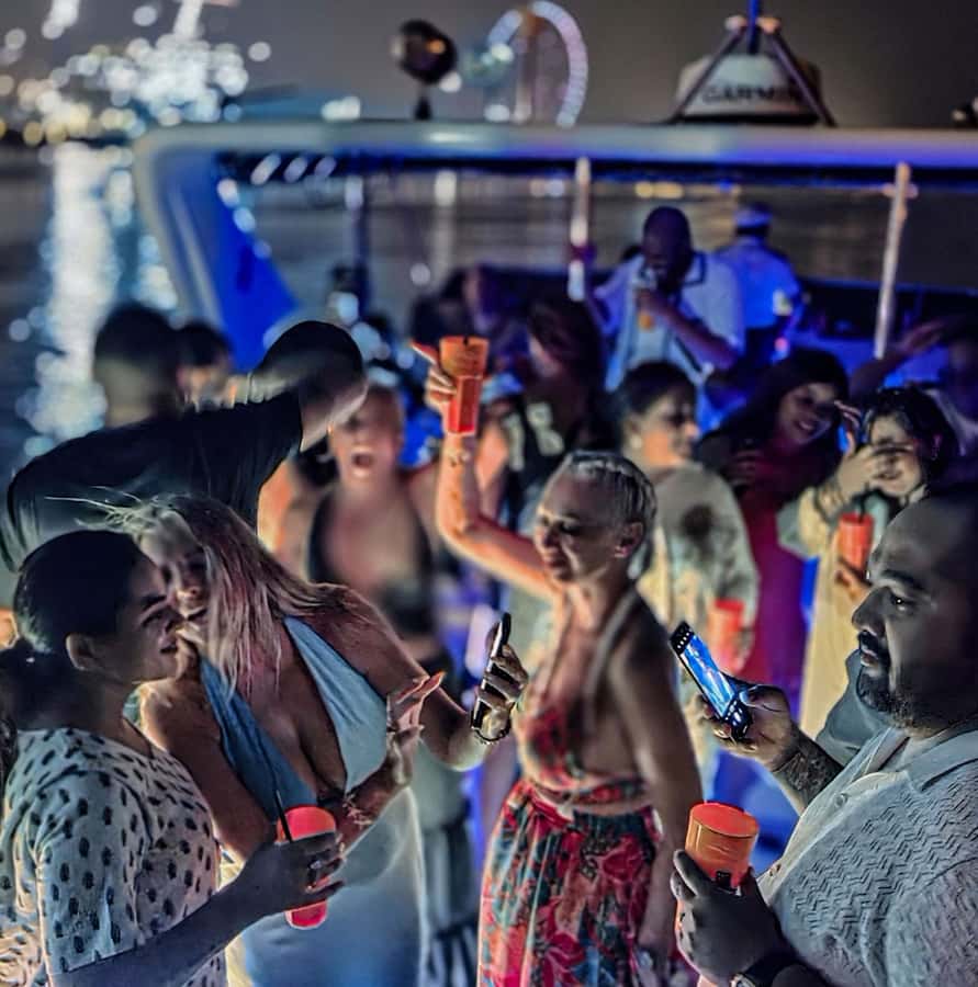 Dubai: Marina Yacht Party with BBQ, Unlimited Drinks and DJ - What the Dubai Marina yacht party is really like