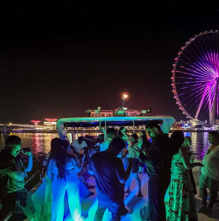 Dubai: Marina Yacht Party with BBQ, Unlimited Drinks and DJ - Is $89 good value for a Dubai night out?
