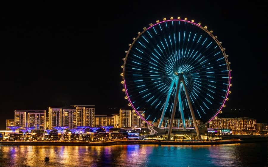Dubai: New Year Eve Luxury Yacht Fireworks View & BBQ Cruise - Who will enjoy this most