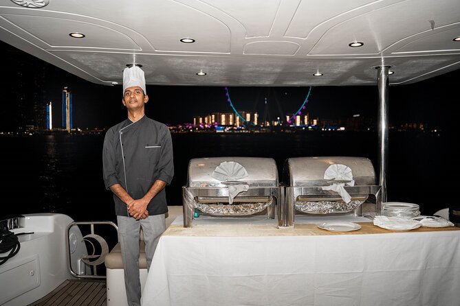 Dubai Night Yacht Party with Canapes and Drinks - Group size, yacht choice, and comfort