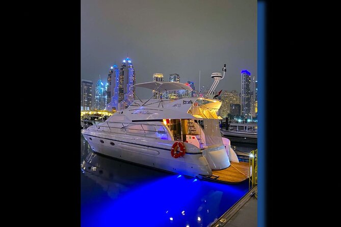 Dubai: Private Luxury Cruise on a Stylish 50FT Yacht. - A private way to see Dubai from the water