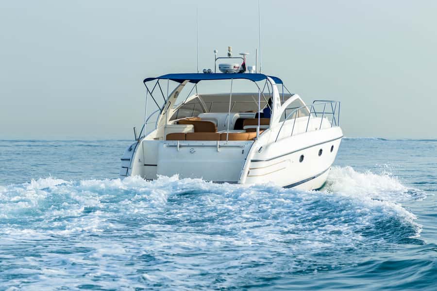 Dubai: Private Luxury Everest Yacht Cruise from Dubai Marina - Swimming, fishing, and BBQ options