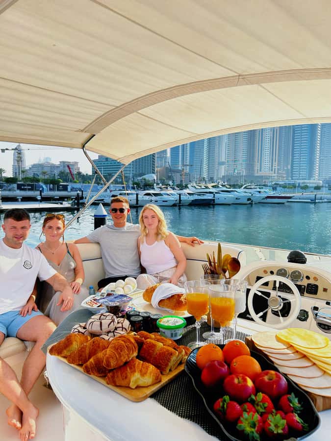 Dubai: Private Luxury Yacht Cruise + Optional Breakfast - What a private yacht changes