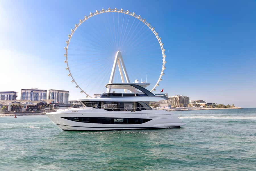 Dubai: Private VIP Luxury Yacht Tour with BBQ & Drinks - Dubai Harbour is the right place to begin