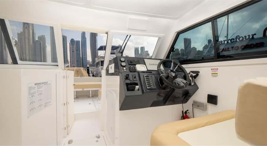 Dubai: Private Yacht Tour 36ft (+1 hr free) offer till Sep15 - Seeing Dubai Marina from the water