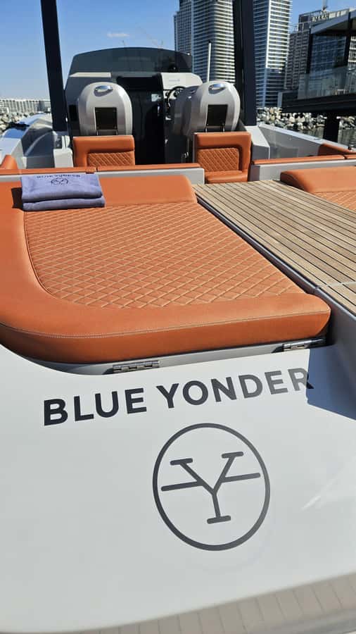 Dubai : Private Yacht Tour with Swimming at Palm Jumeirah - The World Islands option and what it means