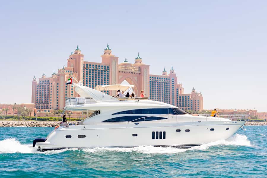 Dubai: The Luxury Yacht Tour with Live BBQ Option - Key points at a glance