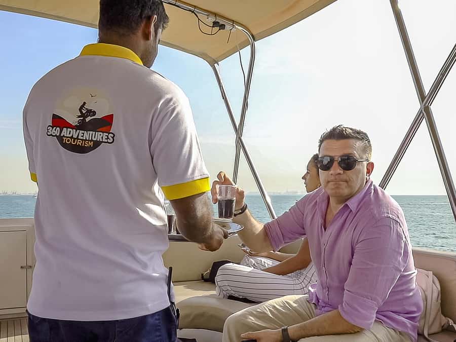 Dubai: The View At The Palm Ticket & 1.5 Afternoon Yacht - Timing, tickets, and practical planning