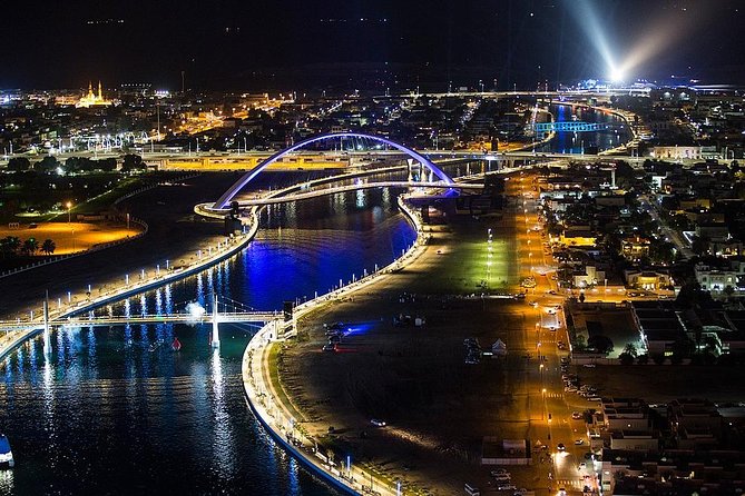 Dubai Water Canal Modern Yacht Cruise: Luxury, Scenic Views Await - Seeing Business Bay from the Water