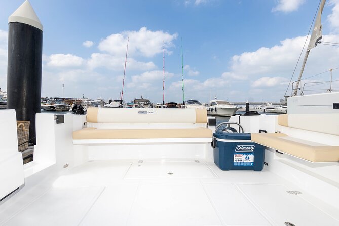 Dubai Yacht Book 36ft Yacht on rent in Dubai up to 10 persons - Who will get the most from this yacht rental
