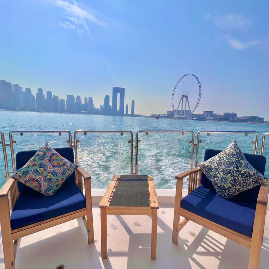 Dubai:Yacht Sightseeing with 30mins Jet-ski on Ain Dubai - Palm Jumeirah and Atlantis complete the route